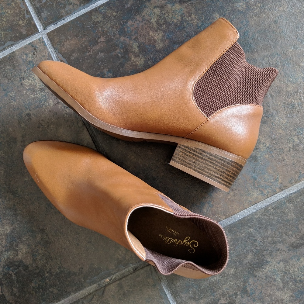 NWOT Seychelles Cognac Leather Ankle Boots
